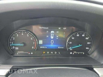 2022 Ford Explorer XLT - miniatura 9