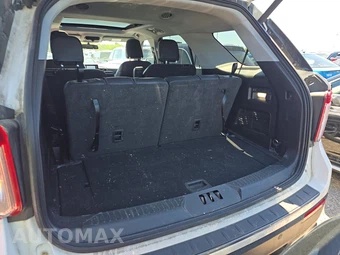 2022 Ford Explorer XLT – miniatura 17
