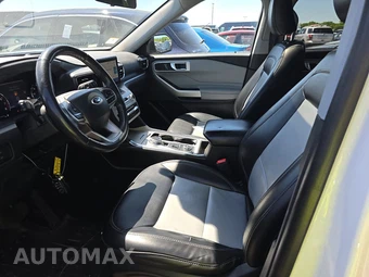 2022 Ford Explorer XLT – miniatura 7