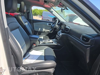 2022 Ford Explorer XLT – miniatura 8