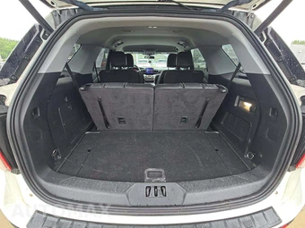 2022 Ford Explorer XLT - miniatura 12