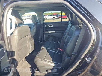 2022 Ford Explorer XLT - miniatura 13