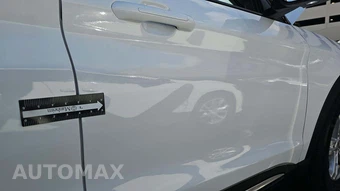 2022 Ford Explorer XLT - miniatura 3