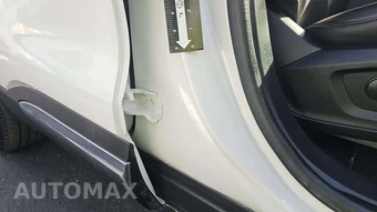 2022 Ford Explorer XLT - miniatura 6