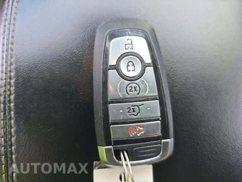 2022 Ford Explorer XLT - miniatura 8