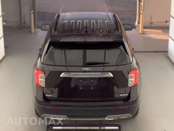 2022 Ford Explorer XLT - miniatura 27