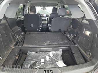 2022 Ford Explorer XLT - miniatura 11
