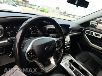 2022 Ford Explorer XLT – miniatura 11