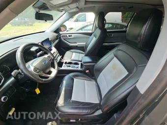 2022 Ford Explorer XLT - miniatura 7