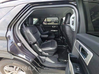 2022 Ford Explorer XLT - miniatura 17