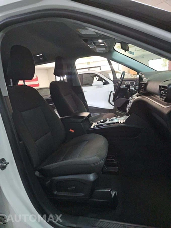 2022 Ford Explorer XLT - miniatura 19