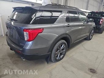 2022 Ford Explorer XLT - miniatura 4