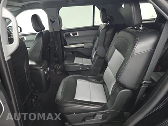 2022 Ford Explorer XLT - miniatura 13