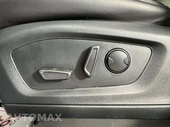2022 Ford Explorer XLT - miniatura 32