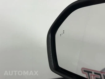 2022 Ford Explorer XLT - miniatura 39