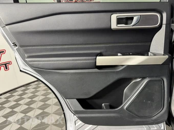 2022 Ford Explorer XLT - miniatura 43