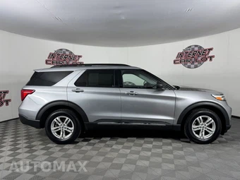 2022 Ford Explorer XLT - miniatura 8