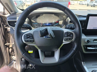 2022 Ford Explorer XLT - miniatura 10