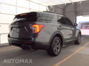 2022 Ford Explorer XLT - miniatura 4