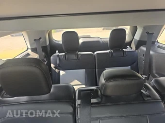2022 Ford Explorer XLT – miniatura 17