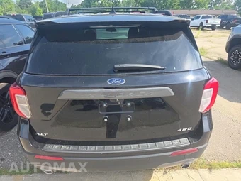2022 Ford Explorer XLT – miniatura 5