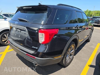 2022 Ford Explorer XLT – miniatura 4