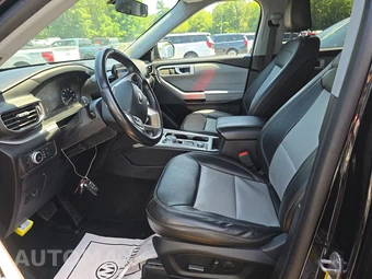 2022 Ford Explorer XLT – miniatura 7