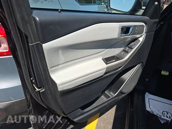 2022 Ford Explorer XLT – miniatura 9