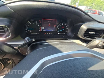 2022 Ford Explorer XLT - miniatura 12