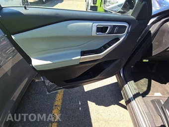 2022 Ford Explorer XLT - miniatura 9