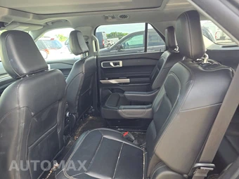 2022 Ford Explorer XLT - miniatura 9