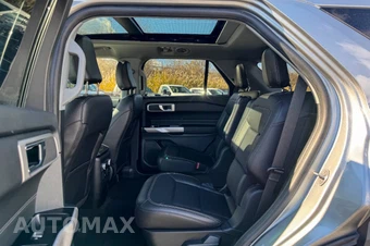 2022 Ford Explorer XLT AWD 4dr SUV - miniatura 17