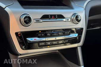 2022 Ford Explorer XLT AWD 4dr SUV - miniatura 29