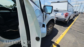 2022 Ford F-150 Hybrid LARIAT Crew Cab Medium Bed - miniatura 49