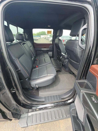 2022 Ford F-150 Hybrid LARIAT Crew Cab Medium Bed - miniatura 16