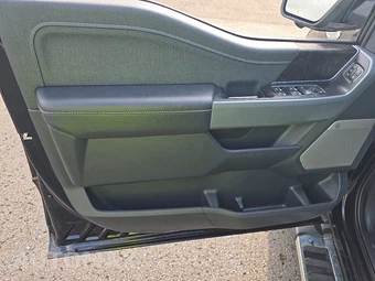 2022 Ford F-150 Hybrid LARIAT Crew Cab Short Bed - miniatura 9