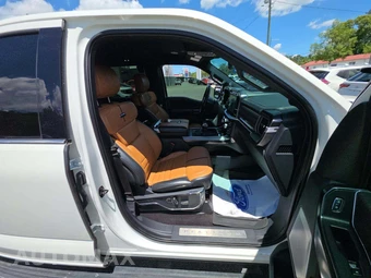 2022 Ford F-150 Hybrid Platinum Crew Cab Short Bed - miniatura 18