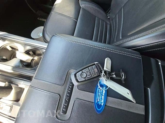 2022 Ford F-150 Hybrid Platinum Crew Cab Short Bed - miniatura 8