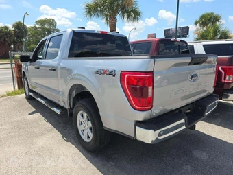 2022 Ford F-150 Hybrid XLT Crew Cab Short Bed - miniatura 2