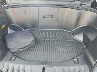 2022 Ford F-150 Lightning LARIAT Crew Cab Short Bed - miniatura 15
