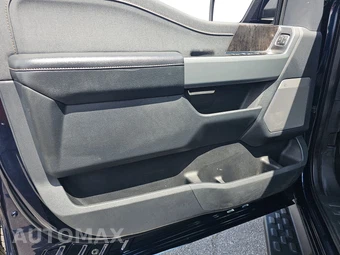 2022 Ford F-150 Lightning LARIAT Crew Cab Short Bed - miniatura 9