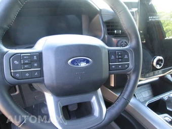 2022 Ford F-150 Lightning LARIAT Crew Cab Short Bed - miniatura 21