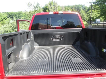 2022 Ford F-150 Lightning LARIAT Crew Cab Short Bed - miniatura 38