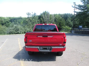 2022 Ford F-150 Lightning LARIAT Crew Cab Short Bed - miniatura 4