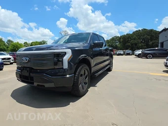 2022 Ford F-150 Lightning LARIAT Crew Cab Short Bed