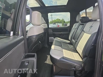 2022 Ford F-150 Lightning PLATINUM Crew Cab Short Bed - miniatura 16