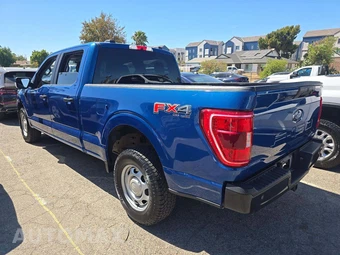 2022 Ford F-150 XL Crew Cab Medium Bed - miniatura 2