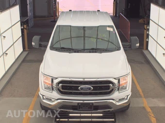 2022 Ford F-150 XLT Crew Cab Medium Bed - miniatura 2