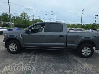 2022 Ford F-150 XLT Crew Cab Medium Bed - miniatura 3