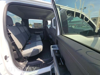 2022 Ford F-150 XLT Crew Cab Medium Bed - miniatura 16